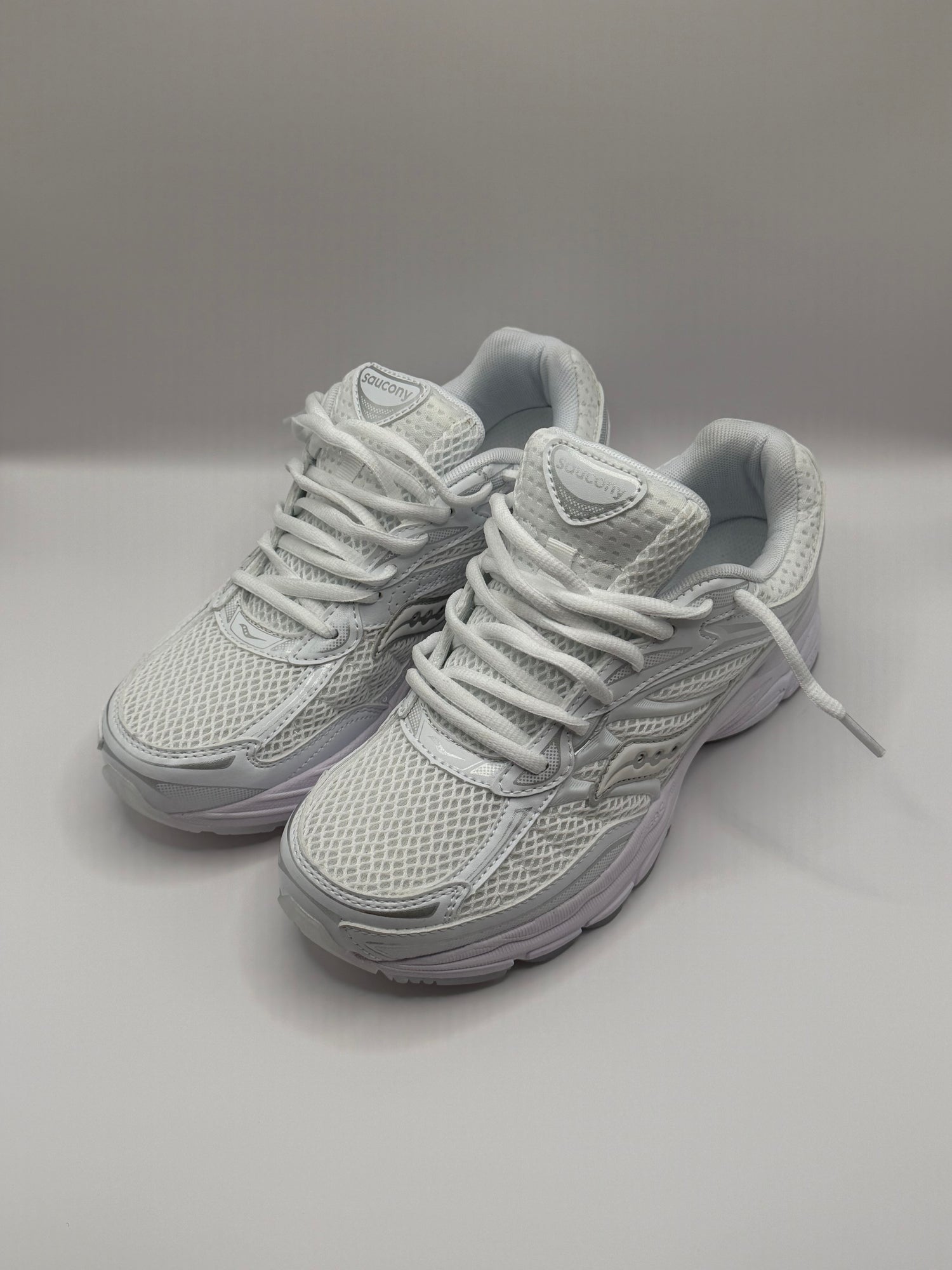 OMNI 9 | WHITE